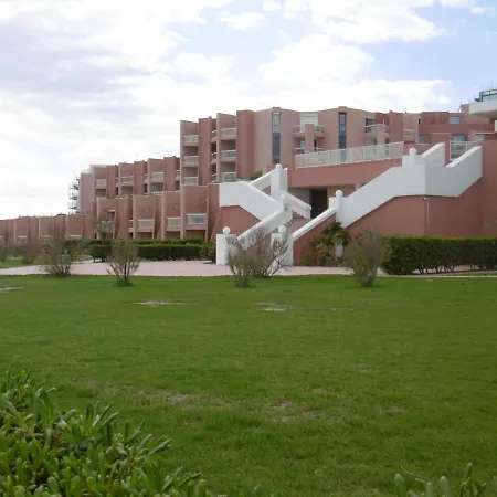 Climatise Avec Terrasse, Piscine Et Parking Prive - Fr-1-472a-140 * 塞特港