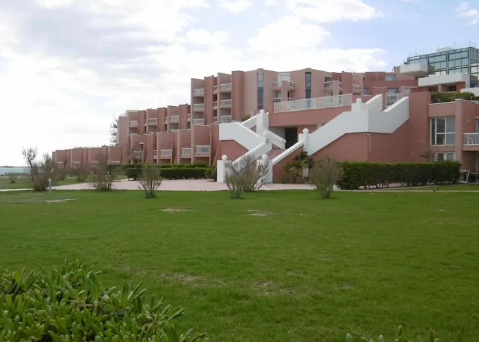 Studio Climatise Avec Terrasse, Vue Mer Et Parking Prive - Fr-1-472A-140 * Sète
